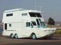 vintage-trailer:  Amphibious Motorhome