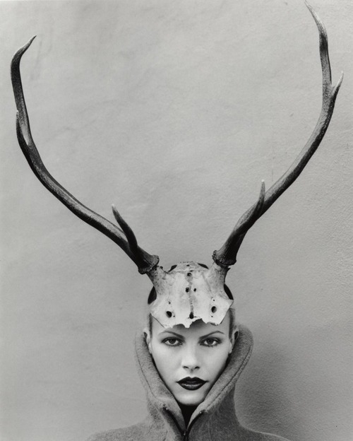 somethingvain:  alexander mcqueen f/w 1996 ‘dante’ antlers, emma balfour by martyn
