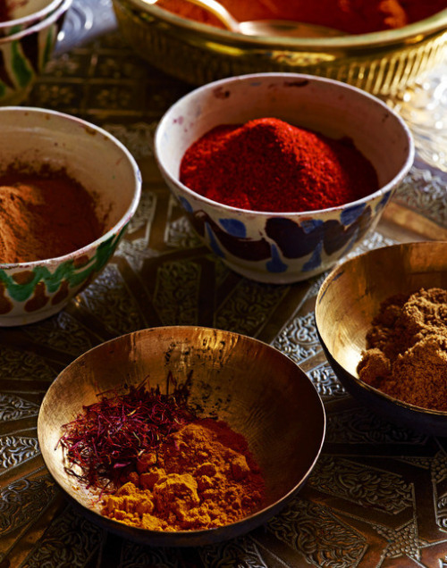 mysumb: Moroccan spices in bowls.