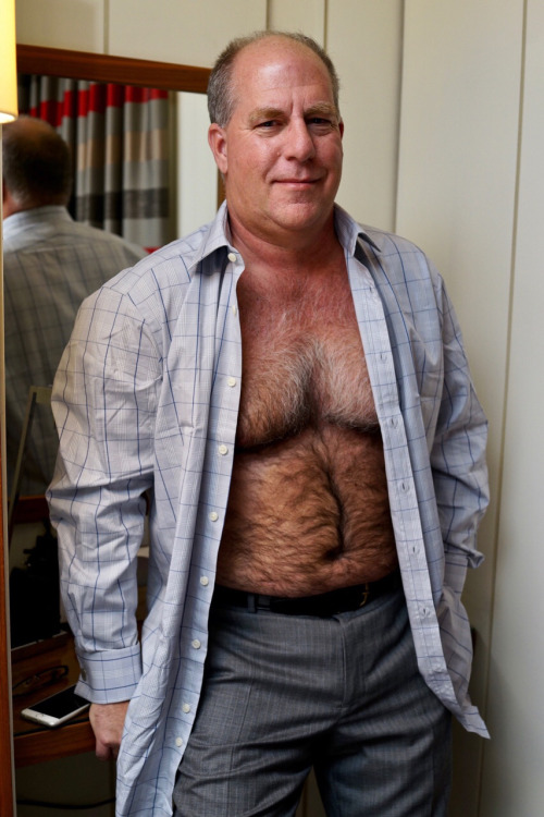 dadopenyourshirt: Thanks pstraveler.tumblr.com/ HOT!!!