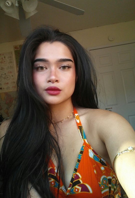fashionistasrus:  Instagram: leafylazuli