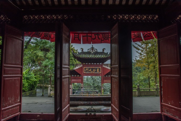 fuckyeahchinesegarden:    宜宾真武山 by 遗产君