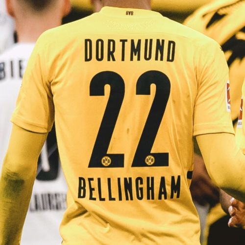 I need the Borussia Dortmund jersey to read Gottfried Wilhelm LEIBNIZ’s #instagood, Friedrich SCHIL