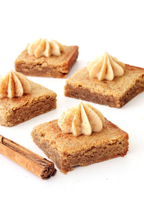 Chai spiced blondies