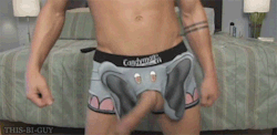 whitebriefs33:  WOBBLE… WOBBLE…
