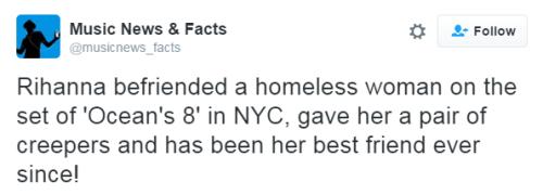 princessfailureee:  bellaxiao:  Media won’t tell you about this.  I love rihanna. 