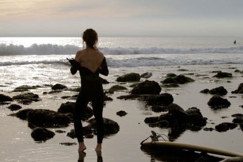 surfer girls