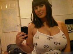 bustygirlsfan:  Busty Girl Dating, Try it !