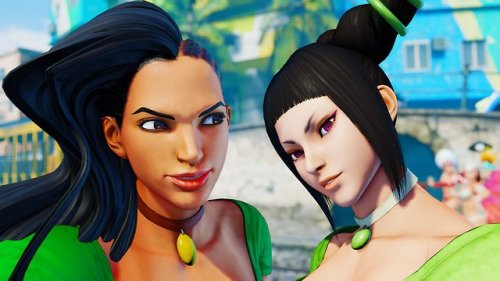 ydeth:Laura shows Juri the streets of Brazil