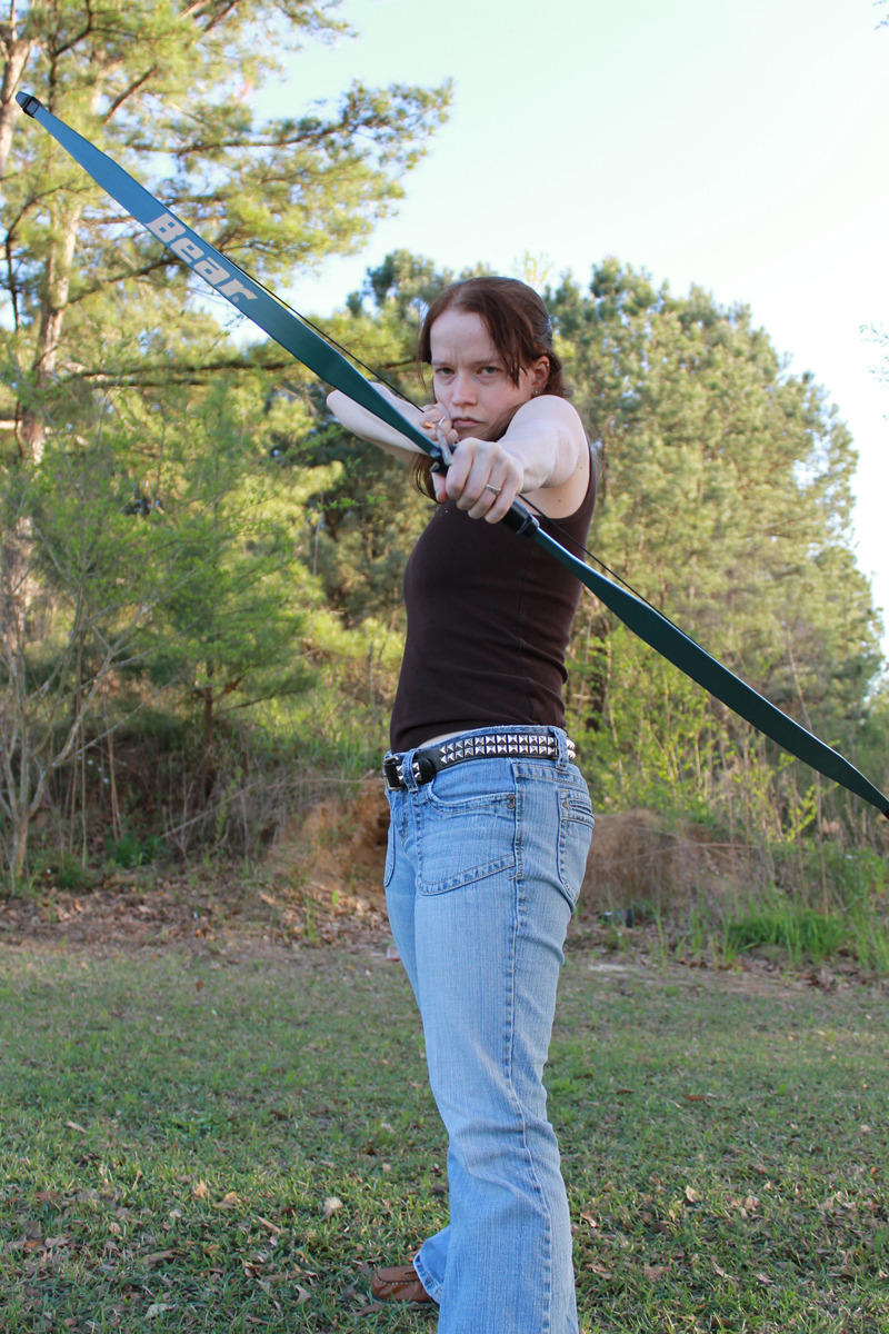 jadedsilk:  Archery Photoshoot - Free Use Refs Requested by WerecakesArchery shoot!