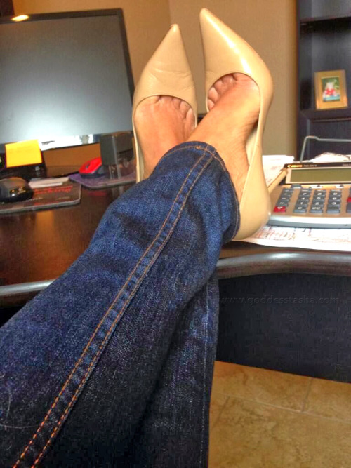 goddesstasha:jeans & nude pumpsGoddess TashaOnly High Heels