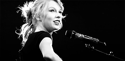 yoursweetdispositonn-blog:Long live that look on your face..