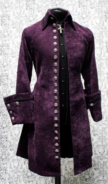 Formal coat for Hondo Ohnaka - Shrine of Hollywood Galleon Pirate Coat