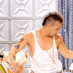 lailamcquen:  tfw your friends are 100% confident in your dance skills