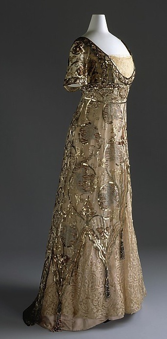 Evening DressCallot Soeurs1910-14In the Directoire revival, the waistline was raised in the manner o
