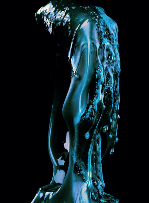 digitallightltd: Sølve Sundsbø captures the transformation of a 3D printed wax sculptu