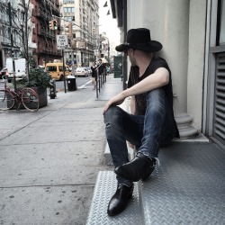 everydayheroshoes:  Everyday Hero in #nyc #everydayheroshoes #cubanheel #boots