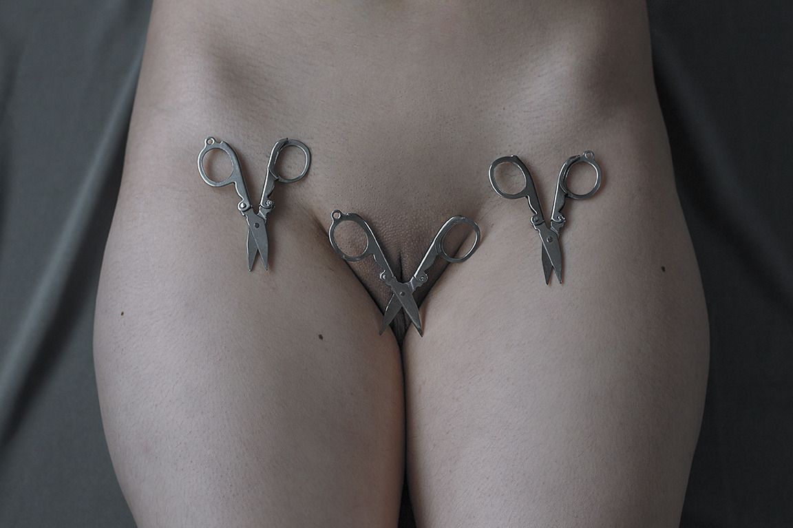 paolarojash:  “SCISSORS: Ambivalent symbol that can act out the creation and