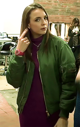 wellitsnotorigami:Behind the scenes with Jodie Comer on My Mad Fat Diary