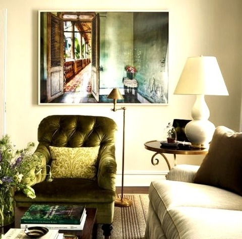 Enclosed New YorkExample Of A Mid-sized Classic Formal And Enclosed Living Room Design