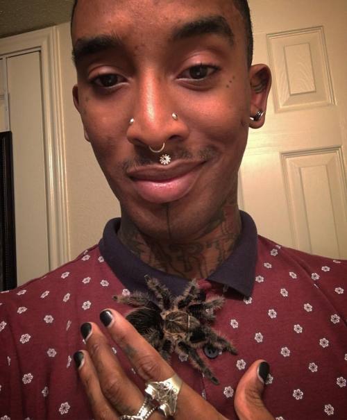 sillyrabbit3-trfk:  This photo has no purpose 💖🔮✨🙌🏿 all spam #stillcutetho      #instagood #houstongays #menwithink #boyswithink #piercings #legitbodyjewelry #inklife #cuteboys #houston #gayboyproblems #instagay #menwithtattoos #gayboy #gayguy