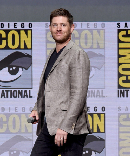 andreademill: Supernatural Panel - Jensen Ackles and Jared Padalecki - Comic Con International 2017