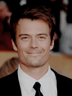 joshduhamelsource:  Josh Duhamel At The 17th Annual Screen Actors Guild Awards In