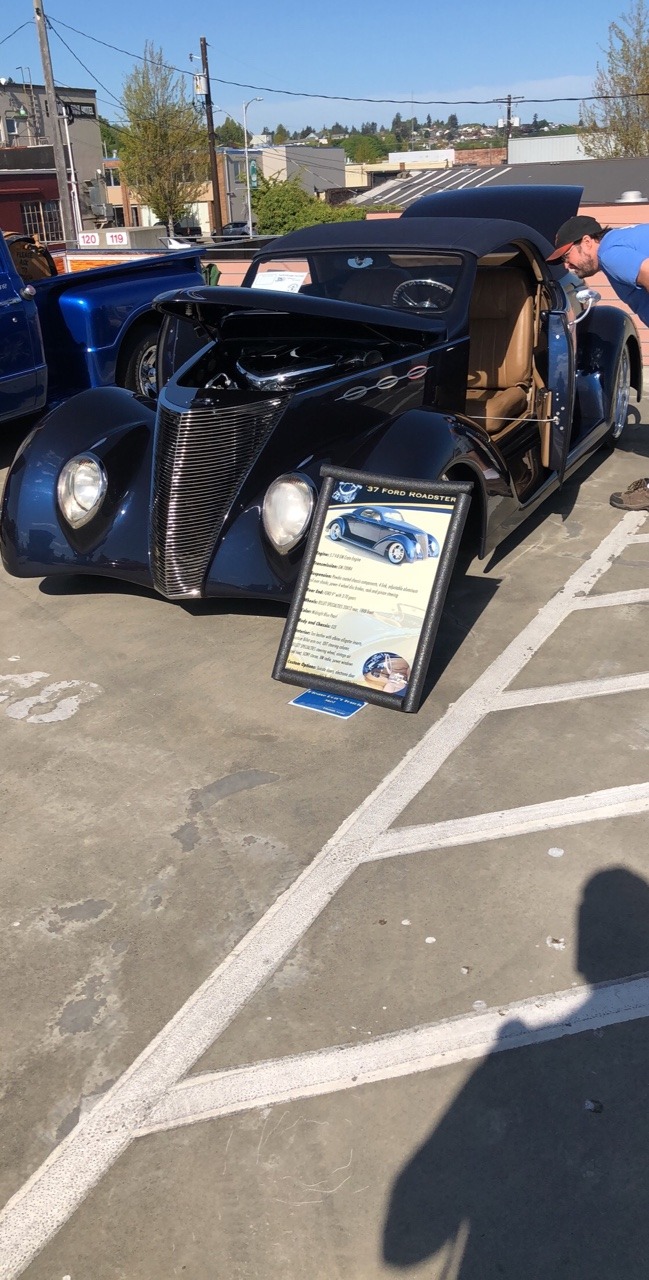 Preview of following posts, so many gorgeous cars today at the car show . These are