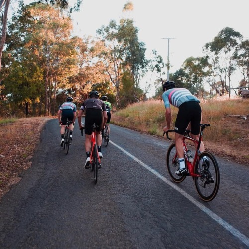 youcantbuyland:#Repost @genek12 ・・・ The Super Loop thanks for the ride @damo088 @pikey100 @theo.avan