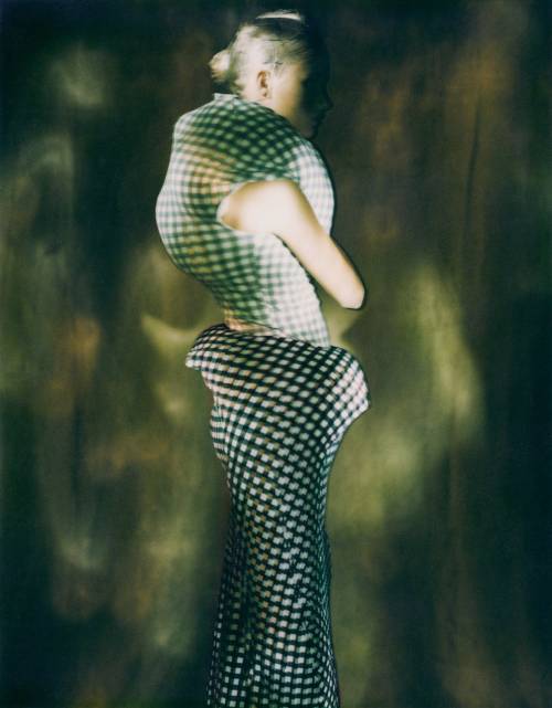 archive-pdf:Comme des Garçons x Paolo Roversi: ‘Body Meets Dress, Dress Meets Body’, 1996.[ INSTAGRA