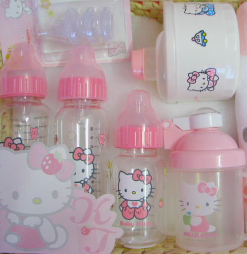 strawberryeuphie:  hello kitty baby regression stuff ~!