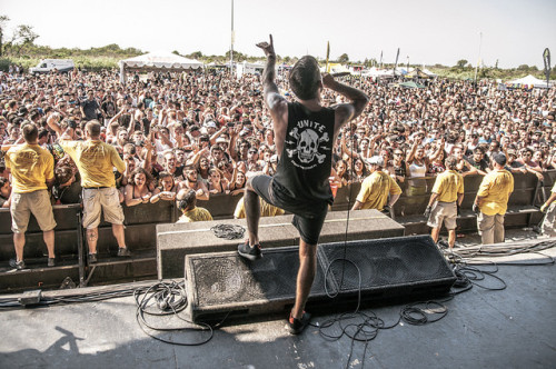 alysoncolettaphotography:  Parkway Drive on Flickr. Vans Warped TourJuly 12, 2014Nikon at Jones Beach TheaterWantagh, NY Facebook | Website | Blog 