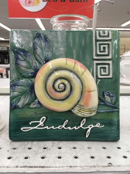 shiftythrifting:Indulge… in snails?