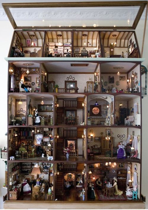 cair–paravel: Dolls’ house made by Frans and Christina Bosdyk in Picton, New South Wales