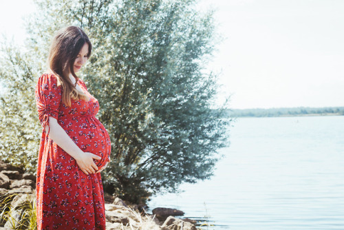 A Beautiful Day for pregnant photo session of my friends and soon to be parents.Lorraine, FRANCE