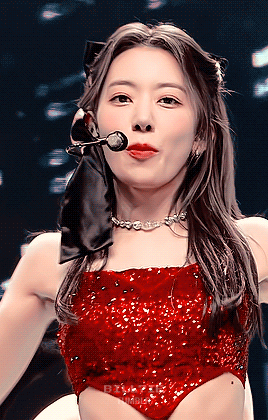 bill7ie: SAKURA ✱ FEARLESS20220512 MCOUNTDOWN