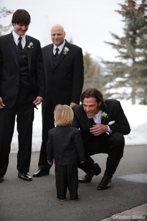 mysuperwholockuniverse: k6034: yazzydk101: Jared Padalecki (and family) appreciation post.. and be