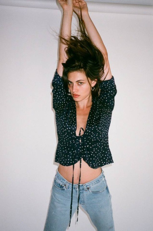kidsvogued:  theoriginalsnews:  Phoebe Tonkin for   Réalisation    oh my 