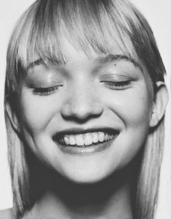 linfigue:  Gemma Ward photographed by Steven Chee