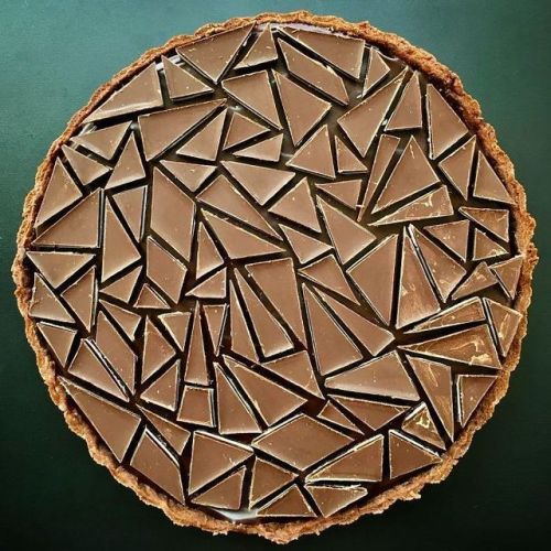 identity-of-design:Confectioner Lauren Ko takes pie baking to another level -