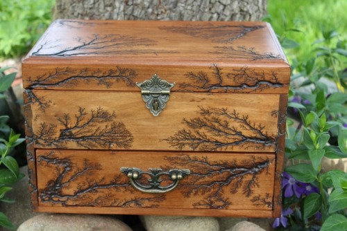 sosuperawesome:Storage Boxes by Fire Gift, on EtsySee our ‘jewelry storage’ tag