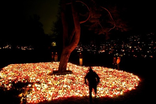 neon-innessa:Polish cemeteries look soooooo neat at night on the All Saints Day. I always go visit w