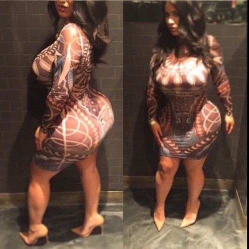 thicksexyasswomen:  My Dear❤