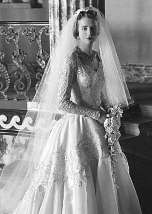 Lady Anne Glenconner’s stunning wedding dress by Norman Hartnell, 1956   