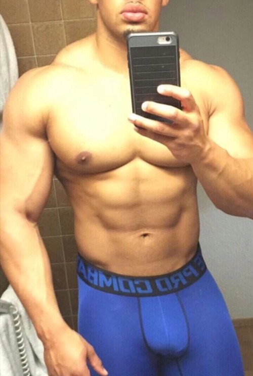 manrumpsxxx:  Follow Me For The Sexiest Rumps On Tumblr