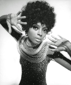 losetheboyfriend:Diana Ross; captured by