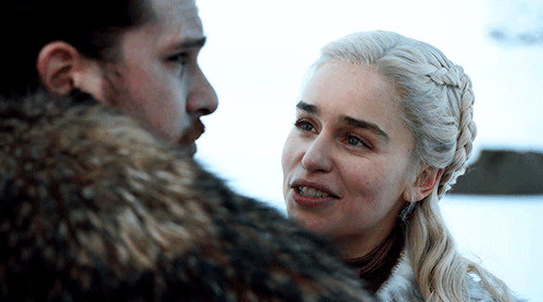 emiliaclrke:Daenerys Targaryen + Smiling throughout the seasons