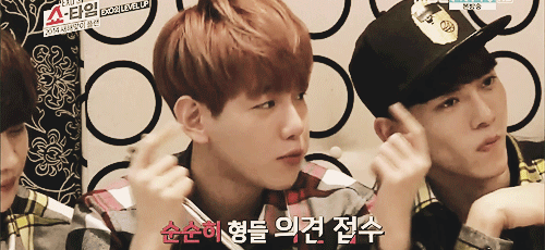 lovertronic:  Well, it seems that Jongdae really likes to snuggle with Baek…. 