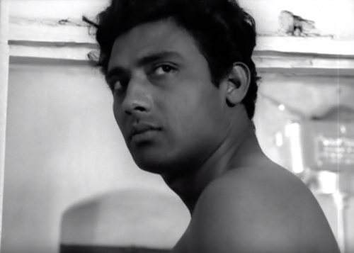 Aranyer Din Ratri (1970) dir. Satyajit RaySamit Bhanja is handsome as heck