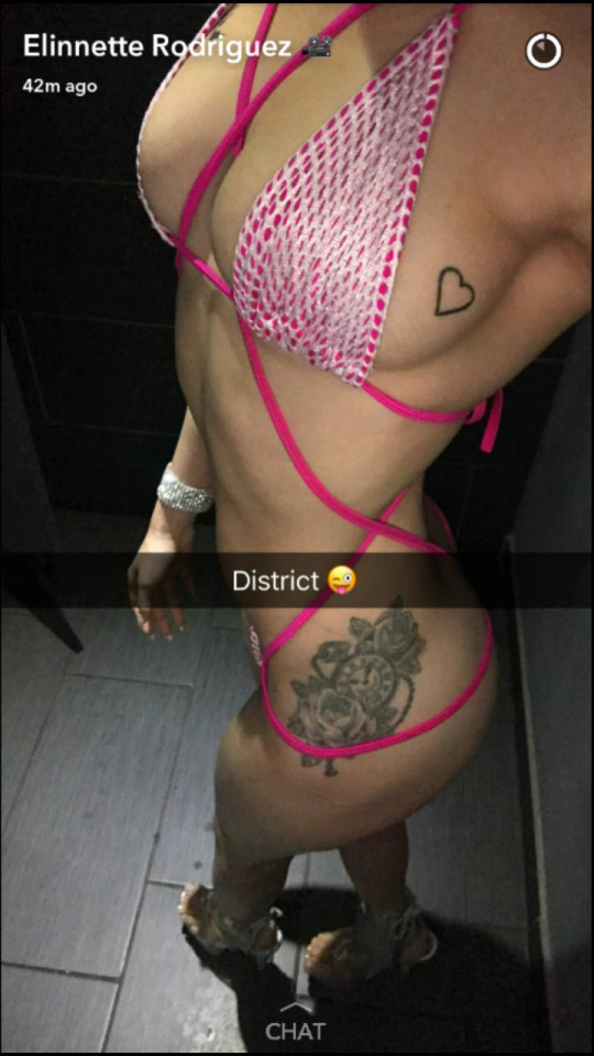 lachochamaestra:  “Elinnette” me encanta esta baby!!!  Putita pero fina…🔥🔥🇵🇷🇵🇷